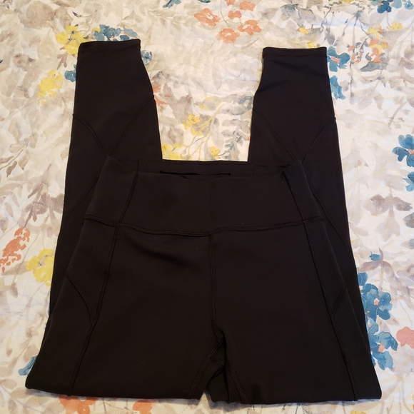 Lululemon In Movement Tight - Picture 10 of 10